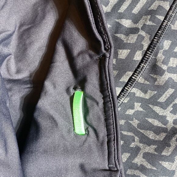 Lululemon running in the city 7/8 tight full on luxtreme size 4 - Picture 12 of 15